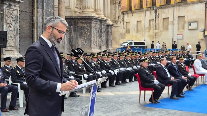 El delegado del Gobierno, Francisco Lucas, durante su intervención en el acto del patrón de la Policía Nacional