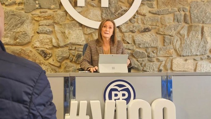 La presidenta del PP de Vigo y portavoz municipal, Luisa Sánchez.