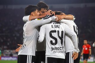 Futbol, Colo Colo vs Audax Italiano. Octavos de Final, Copa Chile 2026. El jugador de Colo Colo Gedeon Diaz, centro, celebra su gol durante el partido de vuelta de la Copa Chile contra Audax Italiano disputado en el estadio Nacional de Santiago,
