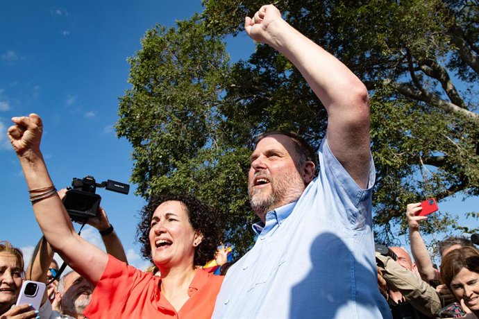 Archivo - L'ex-secretària general d'ERC Marta Rovira i el president del partit, Oriol Junqueras