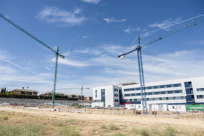 Un bloque de viviendas en construcción.
