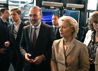 El PP europeo pide a la UE poder suspender las solicitudes de asilo en casos de "ataques híbridos" como el de Ceuta