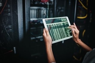 Archivo - Operaciones de red en una empresa.