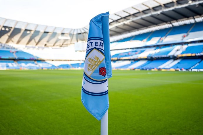 Archivo - Corner flag illustration during the English championship Premier League football match between Manchester City and Crystal Palace on 16 December 2023 at the Etihad Stadium in Manchester, England - Photo Paul Phelan / ProSportsImages / DPPI