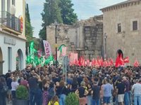 PSOE y Unidas apoyan la "justa" reivindicación de la equiparación salarial de los empleados públicos extremeños