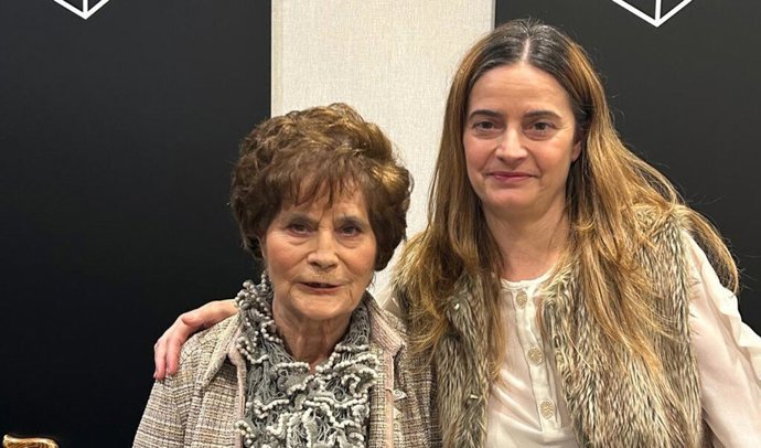 Archivo - Ana Belén Pintado, la bebé robada de Campo de Criptana, y a su madre biológica