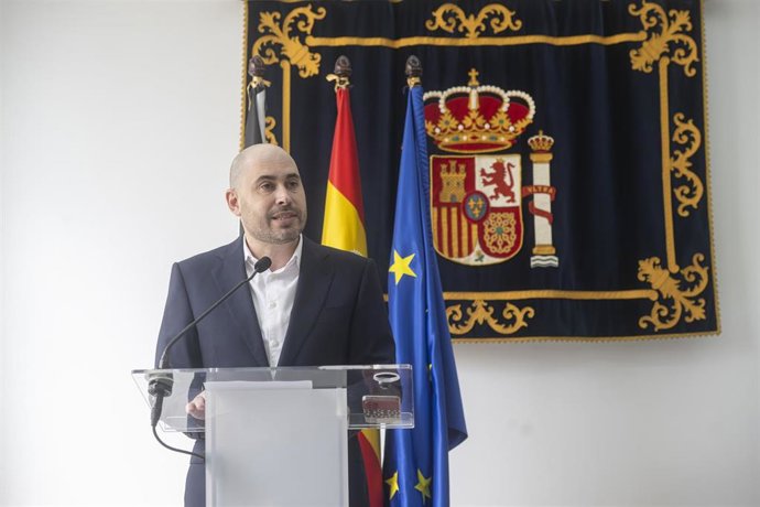 El delegado del Gobierno en Ceuta, Miguel Ángel Pérez Triano, durante una rueda de prensa, a 28 de septiembre de 2026, en Ceuta (España). 
