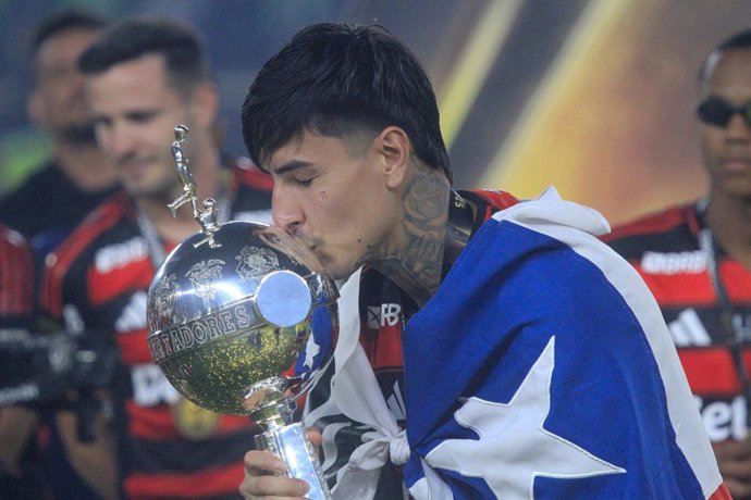 Archivo - Chile.- Flamengo quiere blindar a Erick Pulgar ante interés de otros clubes