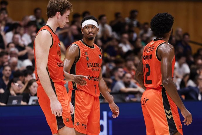 Los jugadores del Valencia Basket durante un partido