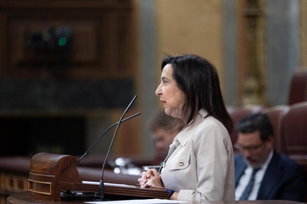 La ministra de Defensa, Margarita Robles, durante una sesión de control al Gobierno, en el Congreso de los Diputados, a 23 de septiembre de 2026, en Madrid (España).