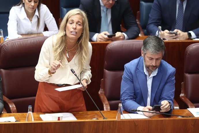 La Comunidad defiende que contratación pública es "transparente" y PSOE le acusa de "prevaricar y malversar fondos"
