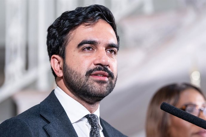 14 de setembro de 2026, Nova York, Nova York, Estados Unidos: O prefeito Zohran Mamdani e a procuradora-geral do estado Letitia James, juntamente com autoridades eleitas e ativistas, anunciaram que se uniram à cidade de Chicago, à cidade e ao condado de S