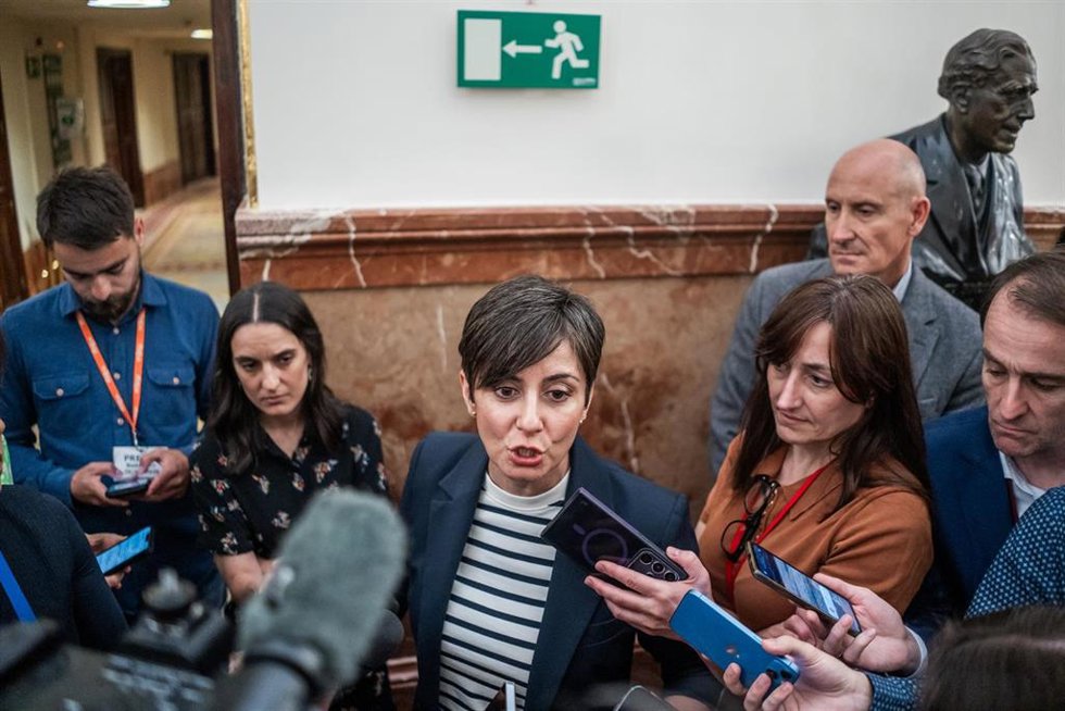 Archivo - La ministra de Vivienda, Isabel Rodríguez, durante una sesión plenaria en el Congreso