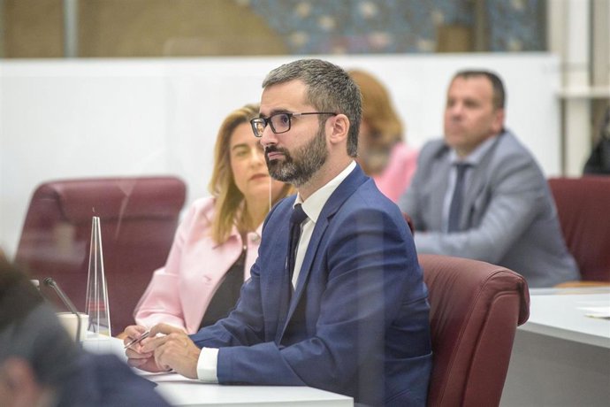 Archivo - El portavoz del Grupo Parlamentario Socialista, Francisco Lucas, en la Asamblea (Archivo)