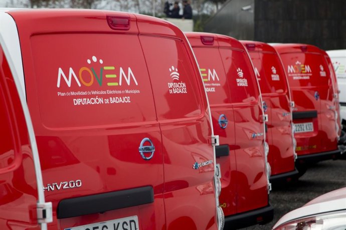 Vehículos eléctricos del Plan Movem de la Diputación de Badajoz.