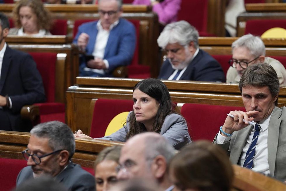 La presidenta de Junts en el Parlament, Mónica Sales, durante la celebración del Debate de Política General en el Parlament de Catalunya, a 29 de septiembre de 2026, en Barcelona, Catalunya (España). 