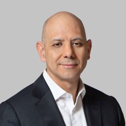 El nuevo presidente y consejero delegado de AllianceBernstein, Onur Erzan.