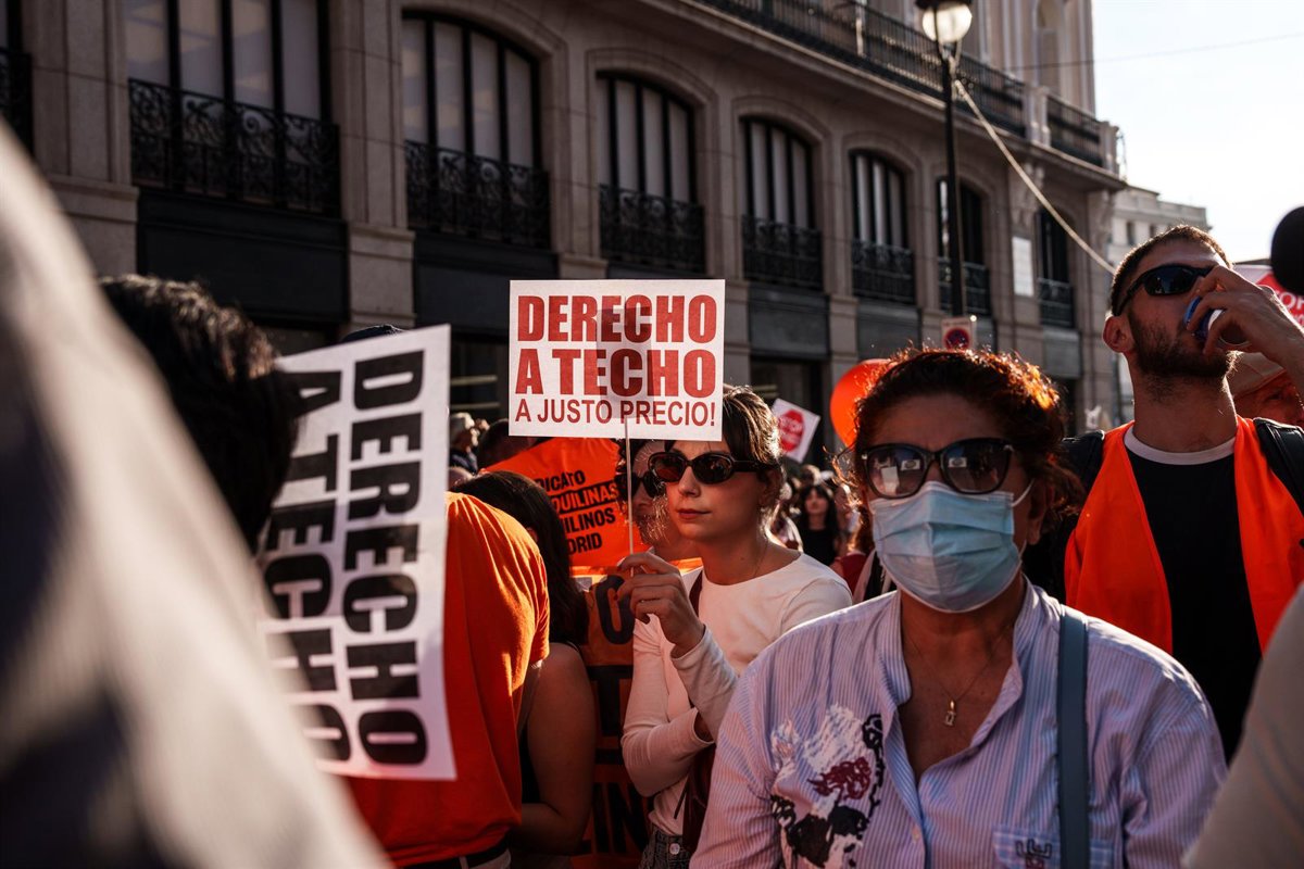 Nace la Plataforma por el Derecho a la Vivienda C-LM, que avisa a Junta que su proposición de ley es un  parche legal 