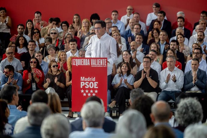 El secretario general del PSOE de Madrid, candidato a la Presidencia de la Comunidad de Madrid y ministro para la Transformación Digital y de la Función Pública, Óscar López, durante el acto de presentación de candidaturas del PSOE de Madrid para las elec