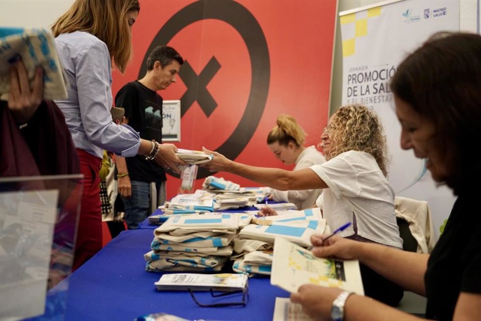 CentroCentro acoge una jornada sobre promoción de la salud y bienestar psicológico, organizada por Madrid Salud y el Colegio Oficial de la Psicología de Madrid