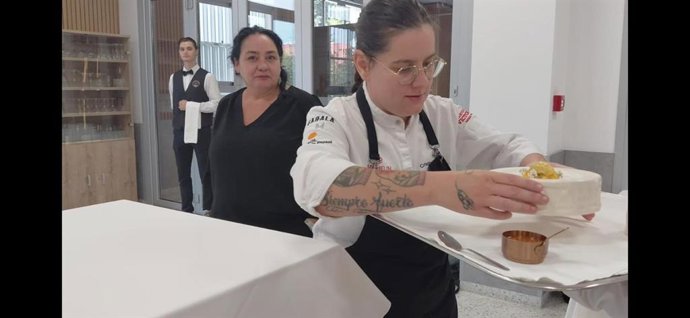 Cuatro propuestas que fusionan cerámica y gastronomía de Granada, ganan el concurso 'Binomios Materia Prima'