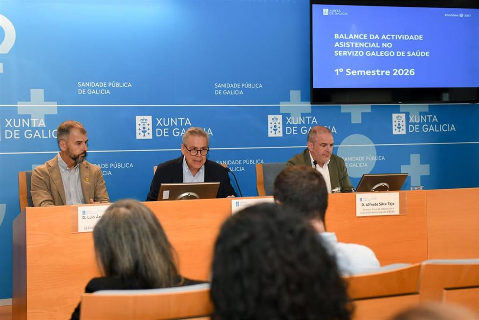 El conselleiro de Sanidade, Antonio Gómez Caamaño, durante la comparecencia.