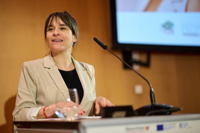 Archivo - La vicepresidenta tercera y consejera de Vivienda, Juventud y Políticas Migratorias del Gobierno de Navarra, Begoña Alfaro