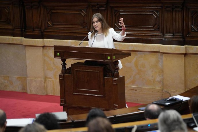 La presidenta de los Comuns en el Parlament, Jéssica Albiech, durante el Debate de Política General, en el Parlament de Catalunya, a 30 de septiembre de 2026, en Barcelona, Catalunya (España).