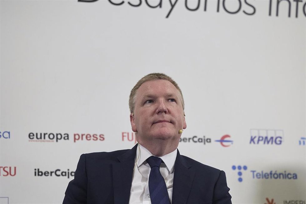 Archivo - El Comisario Europeo de Democracia, Justicia, Estado de Derecho y Protección de los Consumidores, Michael McGrath, durante un desayuno informativo organizado por Europa Press, a 21 de abril de 2026, en Madrid (España).