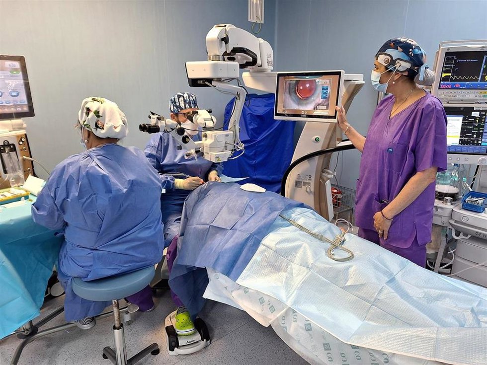 Quirófano oftalmología del Hospital Infanta Elena de Huelva.