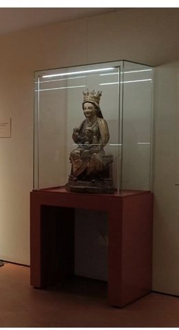 El Ministerio de Cultura devuelve a La Rioja la Virgen de la Manzana robada del Monasterio de Suso, San Millán, en 1963