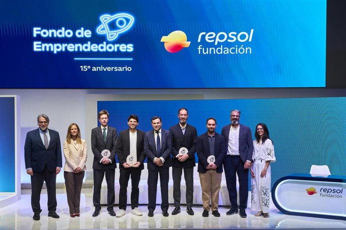 Startups seleccionadas junto a António Calçada, director general de Fundación Repsol y el equipo del Fondo de Emprendedores de Fundación Repsol.