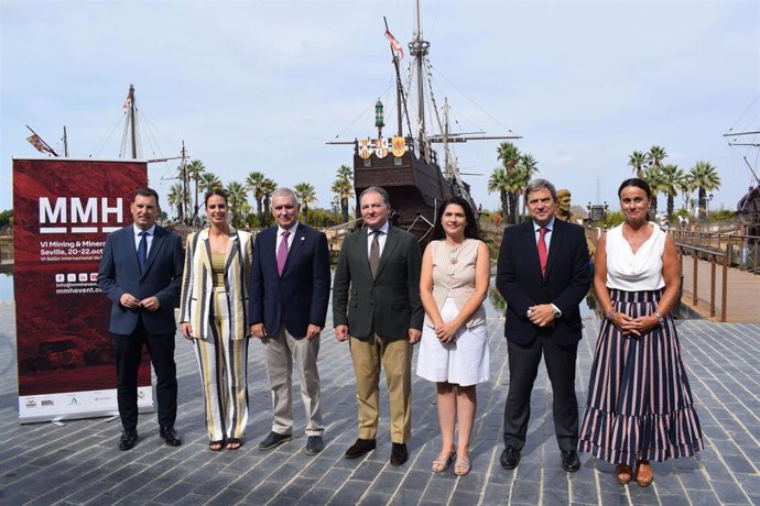 Presentación del MMH 2026, el congreso internacional sobre minería en el Muelle de las Carabelas (Huelva).