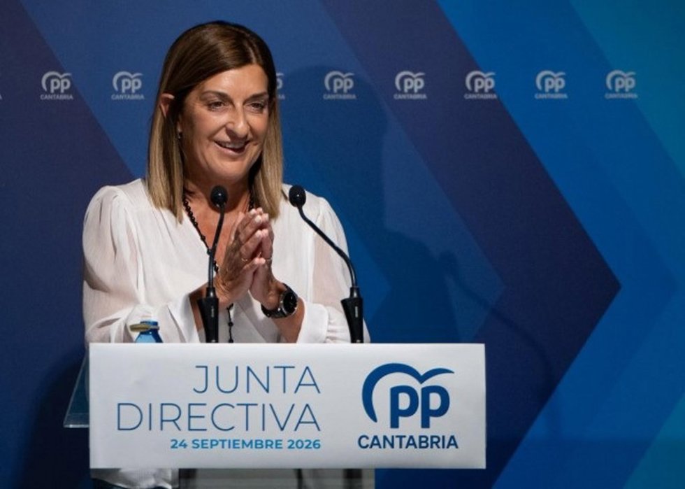 La presidenta del Gobierno de Cantabria, María José Sáenz de Buruaga,