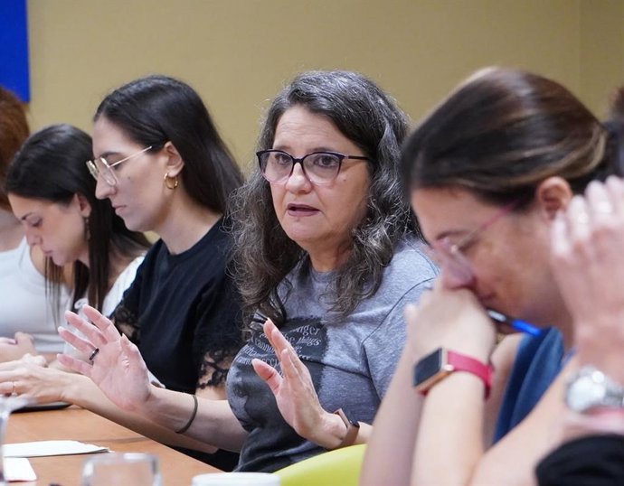 La candidata de Compromís a l'Alcaldia de València, Mónica Oltra, durant una trobada mantinguda amb els mitjans de comunicació.