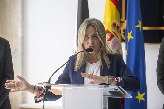 La ministra de Educación, Formación Profesional y Deportes, Milagros Tolón, en Ceuta 