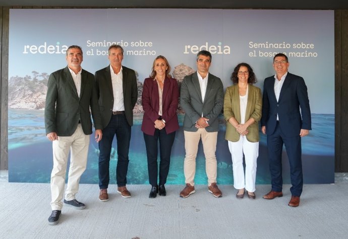 Participantes en el III Seminario Científico Bosque Marino de Redeia