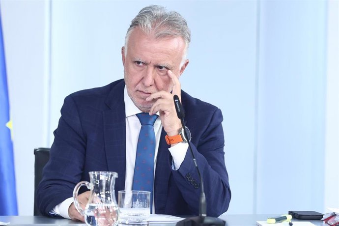 El ministro de Política Territorial y Memoria Democrática, Ángel Víctor Torres, durante la rueda de prensa posterior al Consejo de Ministros, a 29 de septiembre de 2026, en Madrid (España).