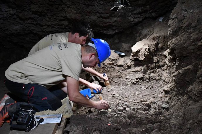 Yacimiento de la Cueva de los Cabezazos, en Tegueste
