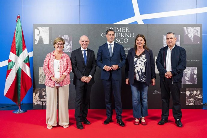 El Lehendakari preside el estreno del documental sobre el primer Gobierno Vasco con motivo de su 90 aniversario