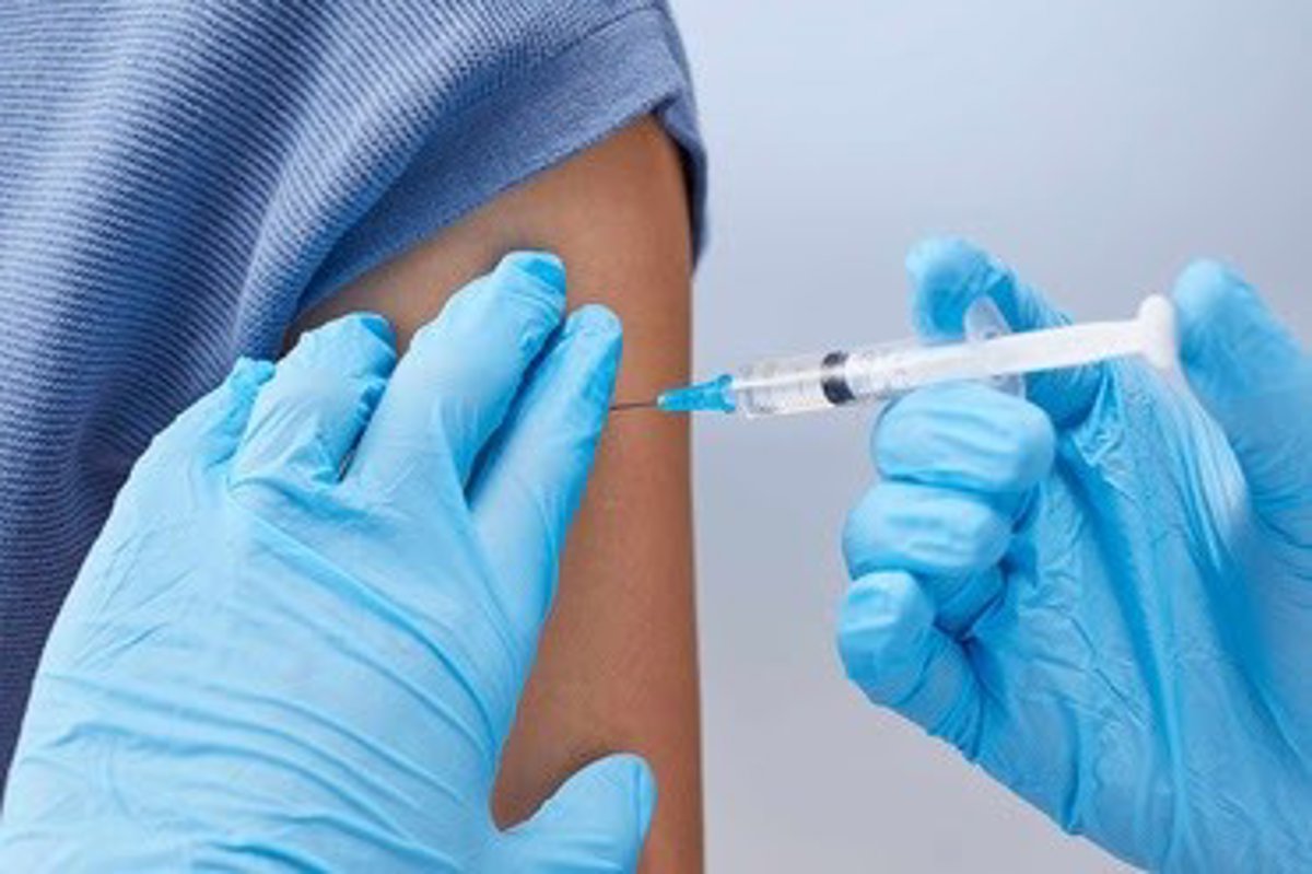 La vacunación contra la gripe en colegios de Extremadura arranca este jueves