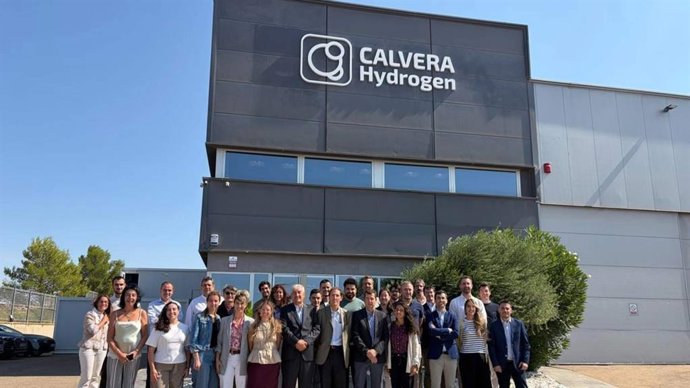 HyTEAM participa en la visita del BH2C a Calvera Hydrogen para conocer sus soluciones de alta presión