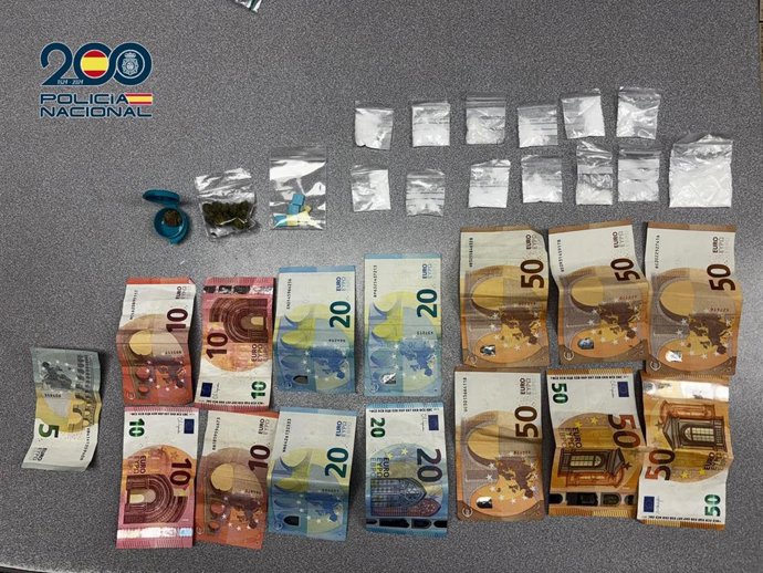 Dinero y droga intervenido a un joven en la zona de San Telmo