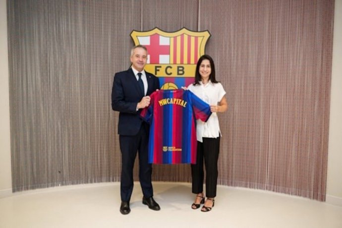 El responsable de Barça Innovation Hub, Àngel Riudalbas, y la ceo de MWCapital, Laia Corbella