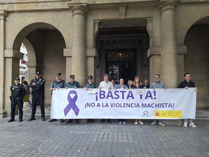 Imagen de la concentración de la Delegación del Gobierno en Navarra