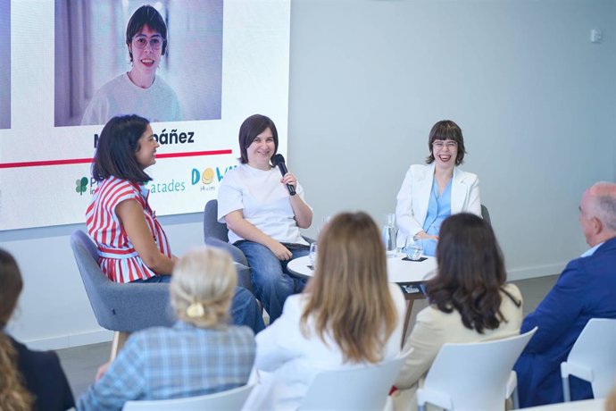 Alumnas de la 1ª edición de USJ Diversa.