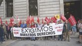 Foto: UGT y CCOO conmemoran en Cantabria un Día de las Personas Mayores marcado por el desahucio de Maricarmen