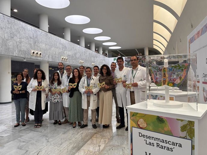 Inauguración de la exposición 'Desenmascara Las Raras'.