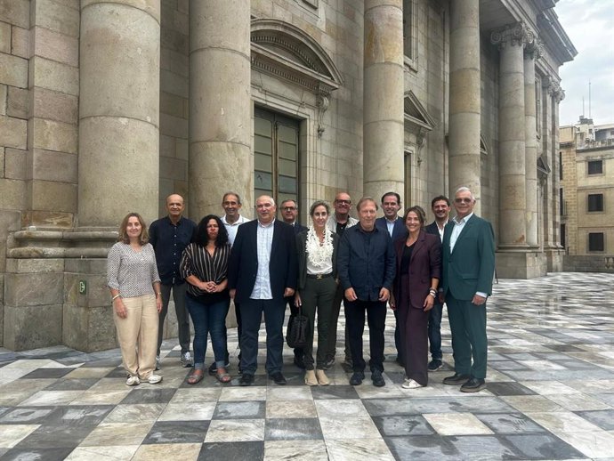 Els participants en la reunió