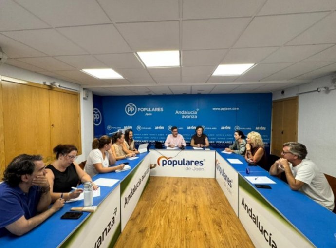 Reunión del comité organizador del XIV congreso provincial del PP de Jaén.